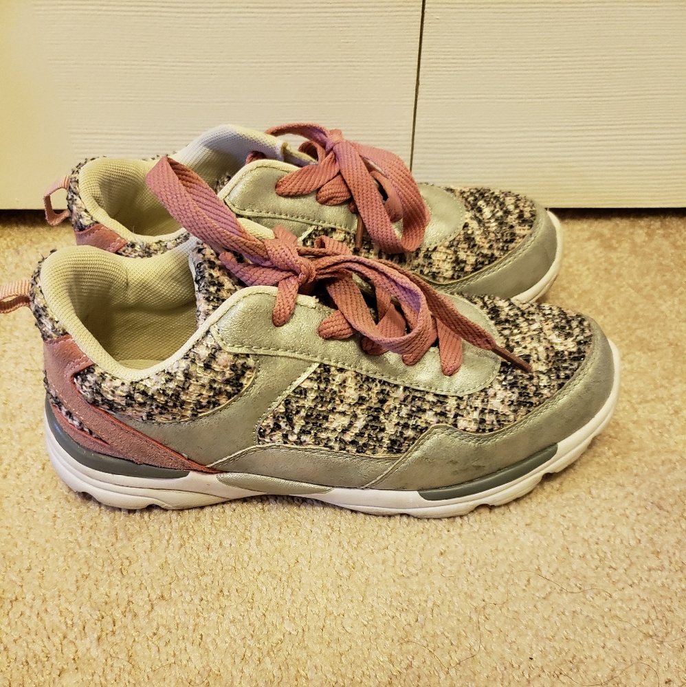 Gray and pink sneakers from Primark
